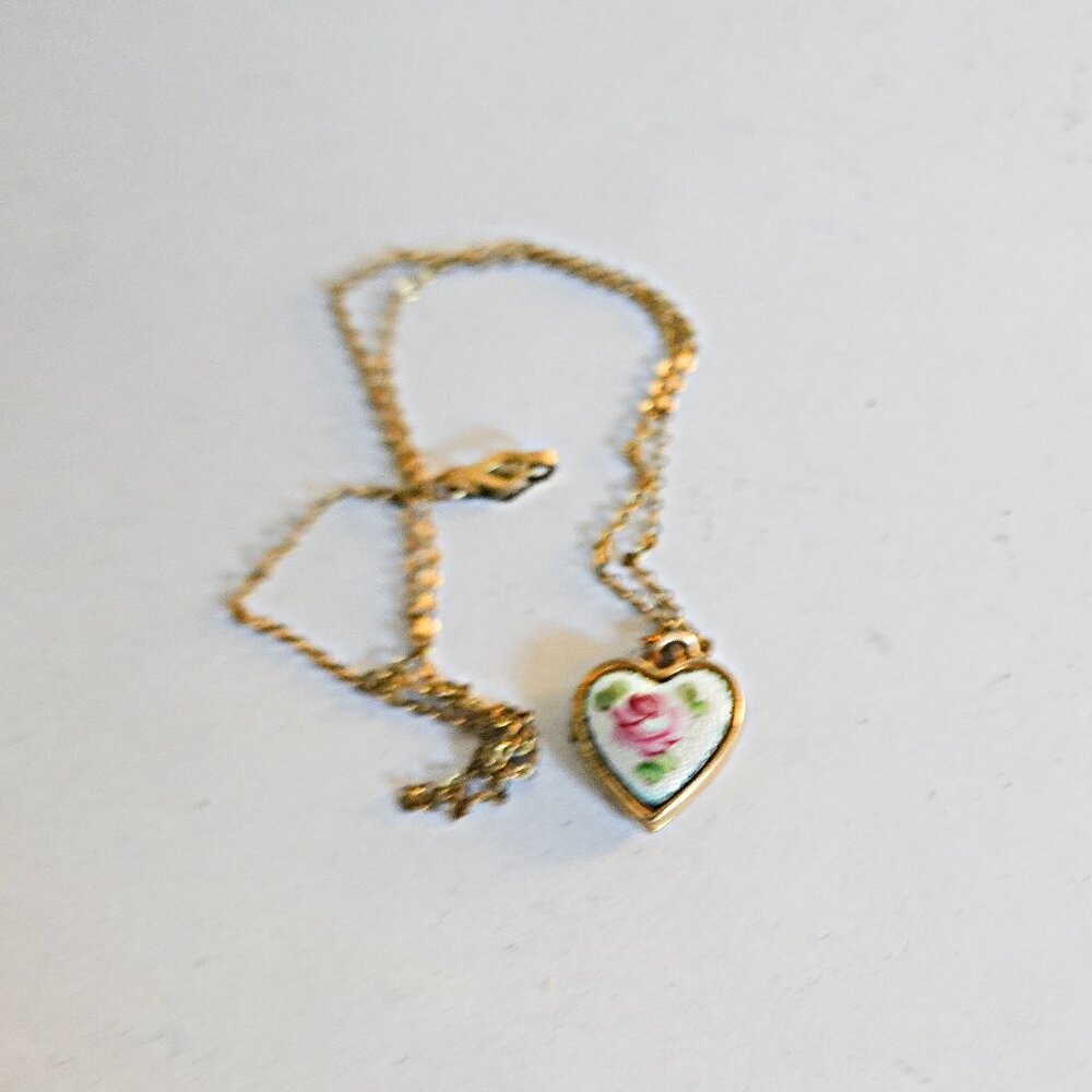 12k Gold Filled Vintage Picture Locket Necklace